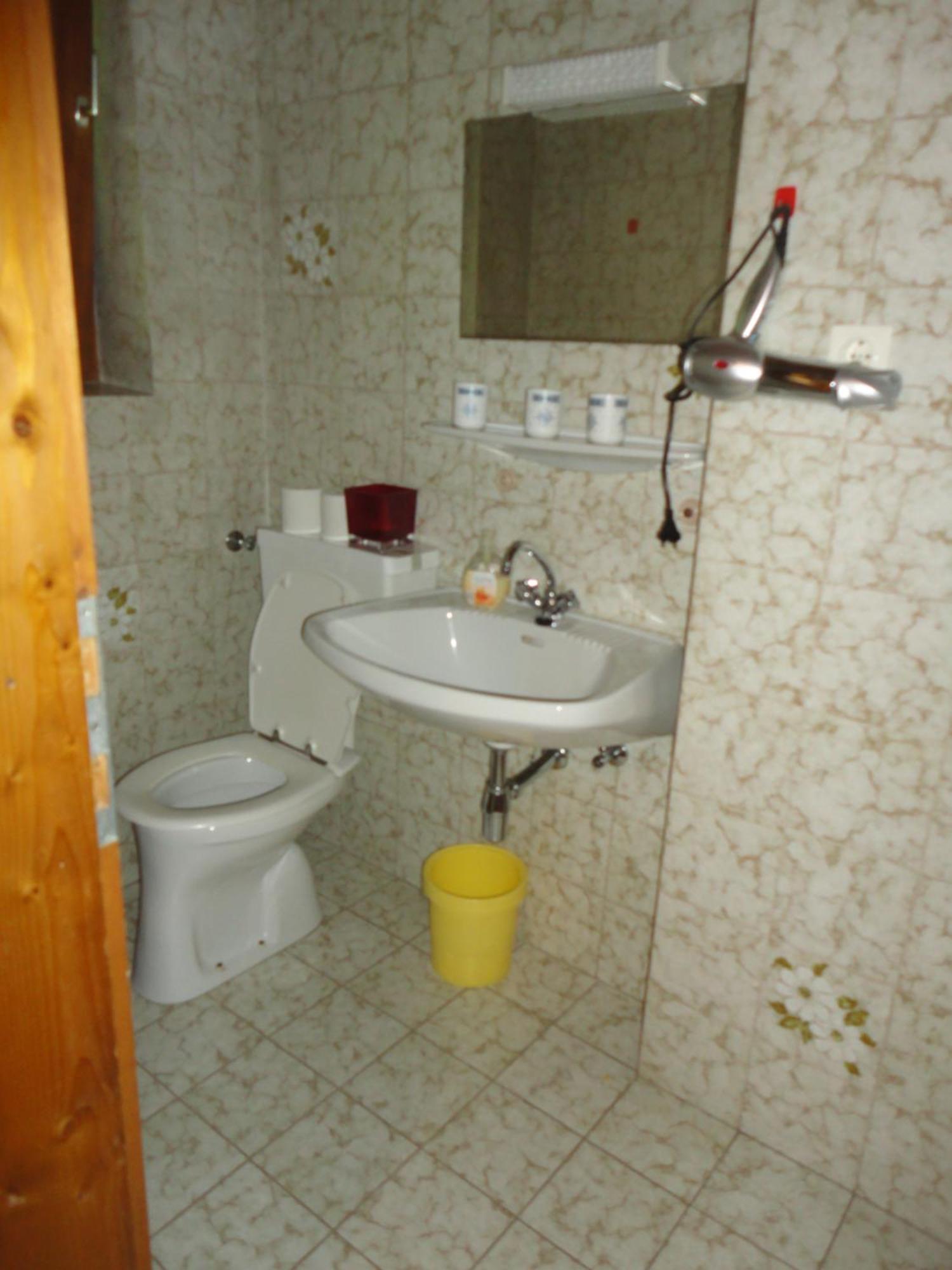 Ferienhaus Burgblick Treffen Room photo