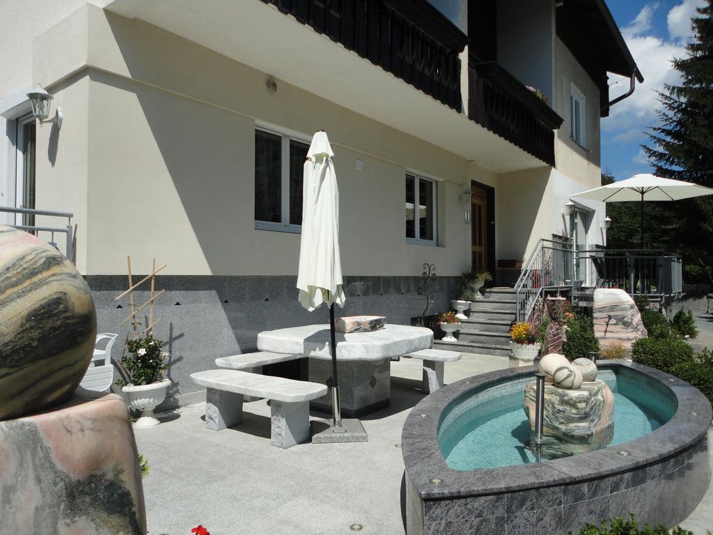 Ferienhaus Burgblick Treffen Exterior photo