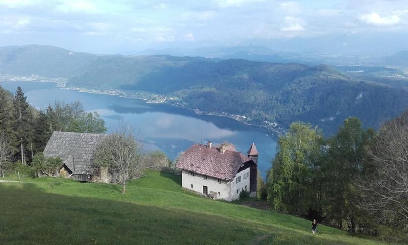 Ferienhaus Burgblick Treffen Exterior photo